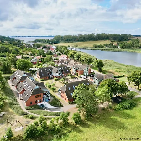 4 Im Haus Am Mit Wintergarten Und Terrasse