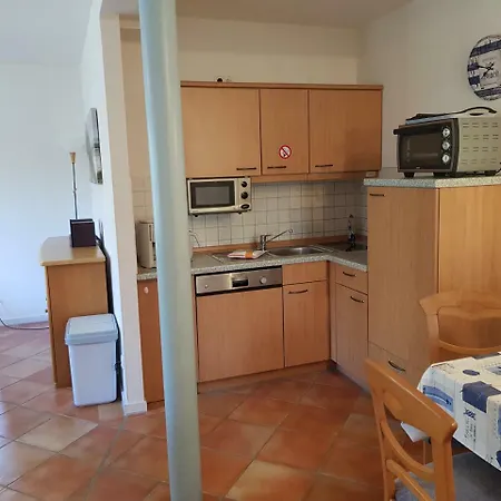 4 Im Haus Am Mit Wintergarten Und Terrasse Seedorf (Rugen)